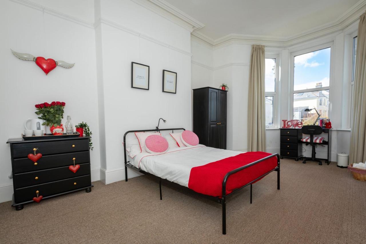5-Bed House With Distant Sea Views In Plymouth Villa Eksteriør billede