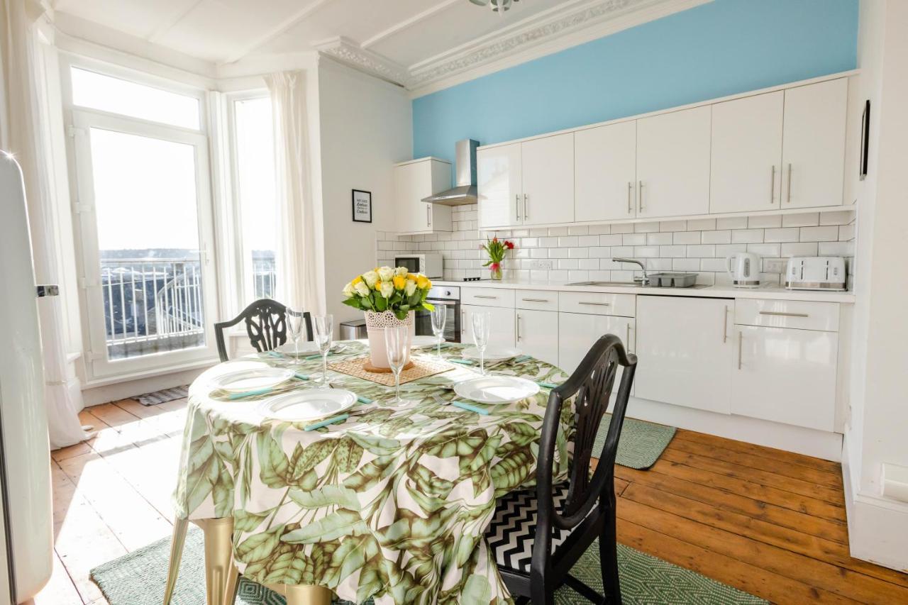 5-Bed House With Distant Sea Views In Plymouth Villa Eksteriør billede
